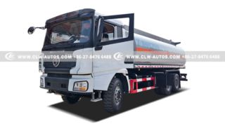 Camion-citerne aspirateur de carburant de Shacman 6x4 380HP 25m³