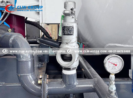 Dongfeng 6x4 Sand-Suction Truck with 12-15m³ Capacity, Cyclone Dust Collector & Two-Stage Overflow Protection